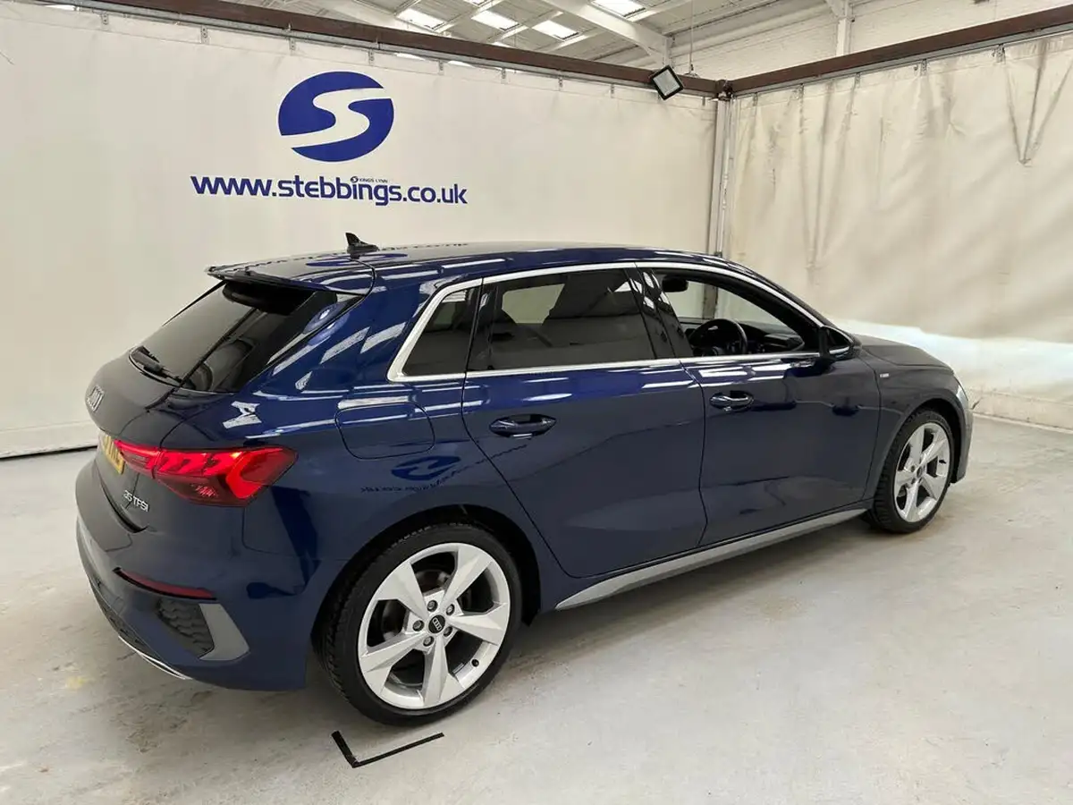 2023-audi-a3-15-35-tfsi-s-line-sportback-5d-big-9