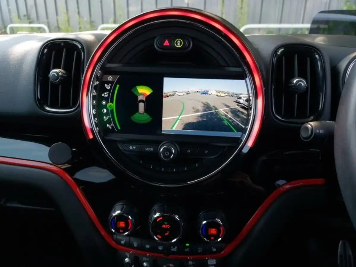 2019-mini-countryman-20-john-cooper-works-big-10