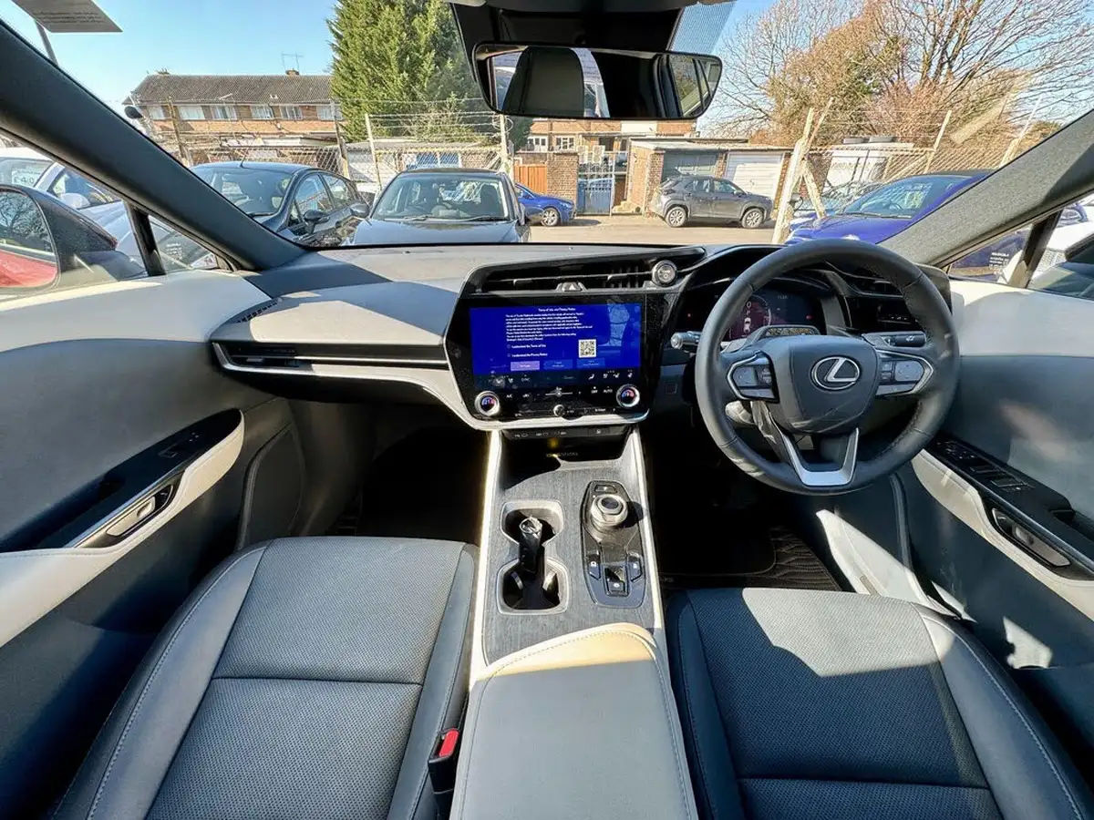 2024-lexus-rz-450e-e-rz-plus-pack-big-12
