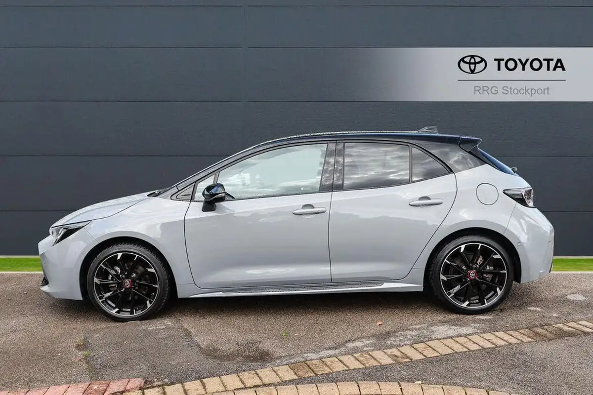 2022-toyota-corolla-20-vvt-i-gr-sport-181bhp-spare-wheel-hatchback-big-5