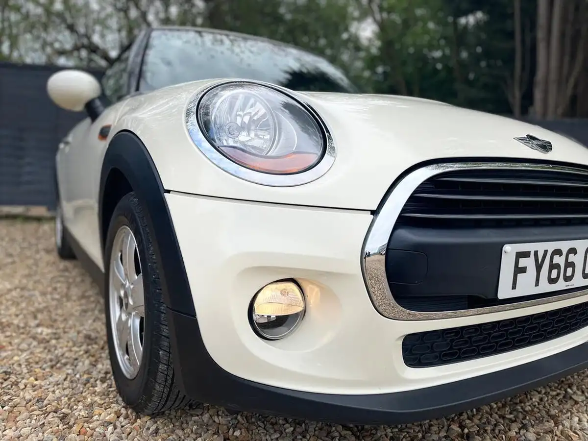 2016-mini-cooper-12-one-3d-big-6