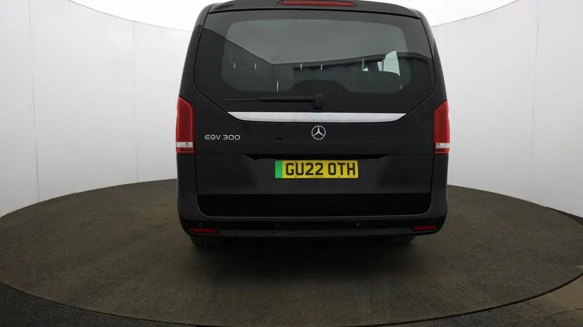 2022-mercedes-benz-eqv-e-eqv-300-sport-big-66
