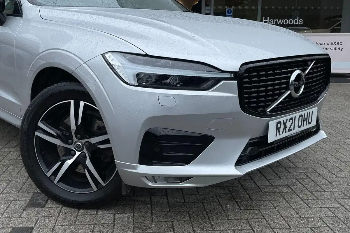 2021-volvo-xc60-20-b5-r-design-big-5