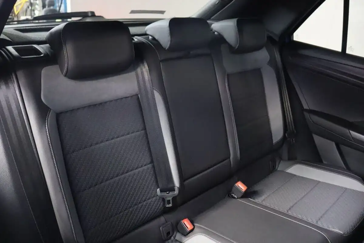 2022-volkswagen-t-roc-20tdi-r-line-evo-big-31