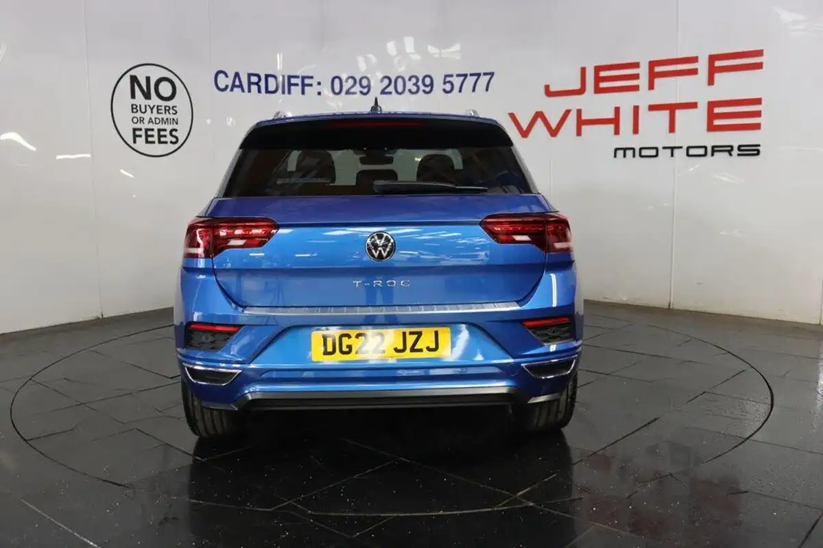 2022-volkswagen-t-roc-20tdi-r-line-evo-big-3