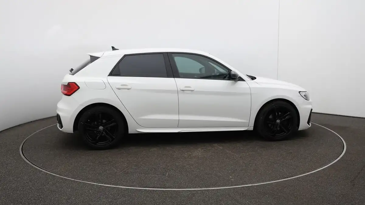 2019-audi-a1-10-30-tfsi-s-line-ss-tronic-big-48