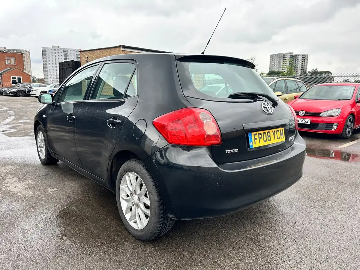 2008-toyota-auris-16-t3-5d-big-4