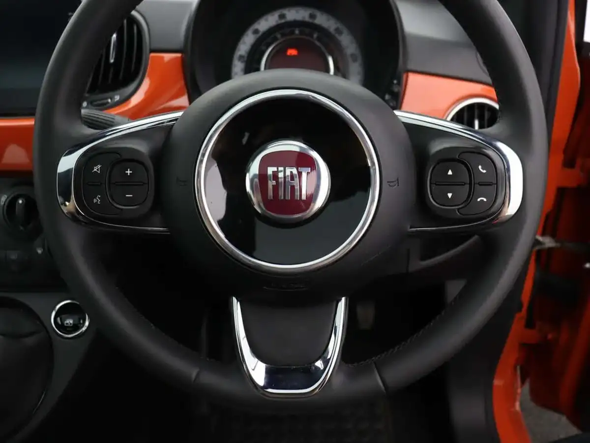 2022-fiat-500-10-dolcevita-big-33