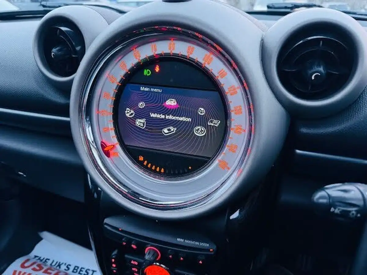2012-mini-countryman-16-cooper-s-190bhp-all4-big-36