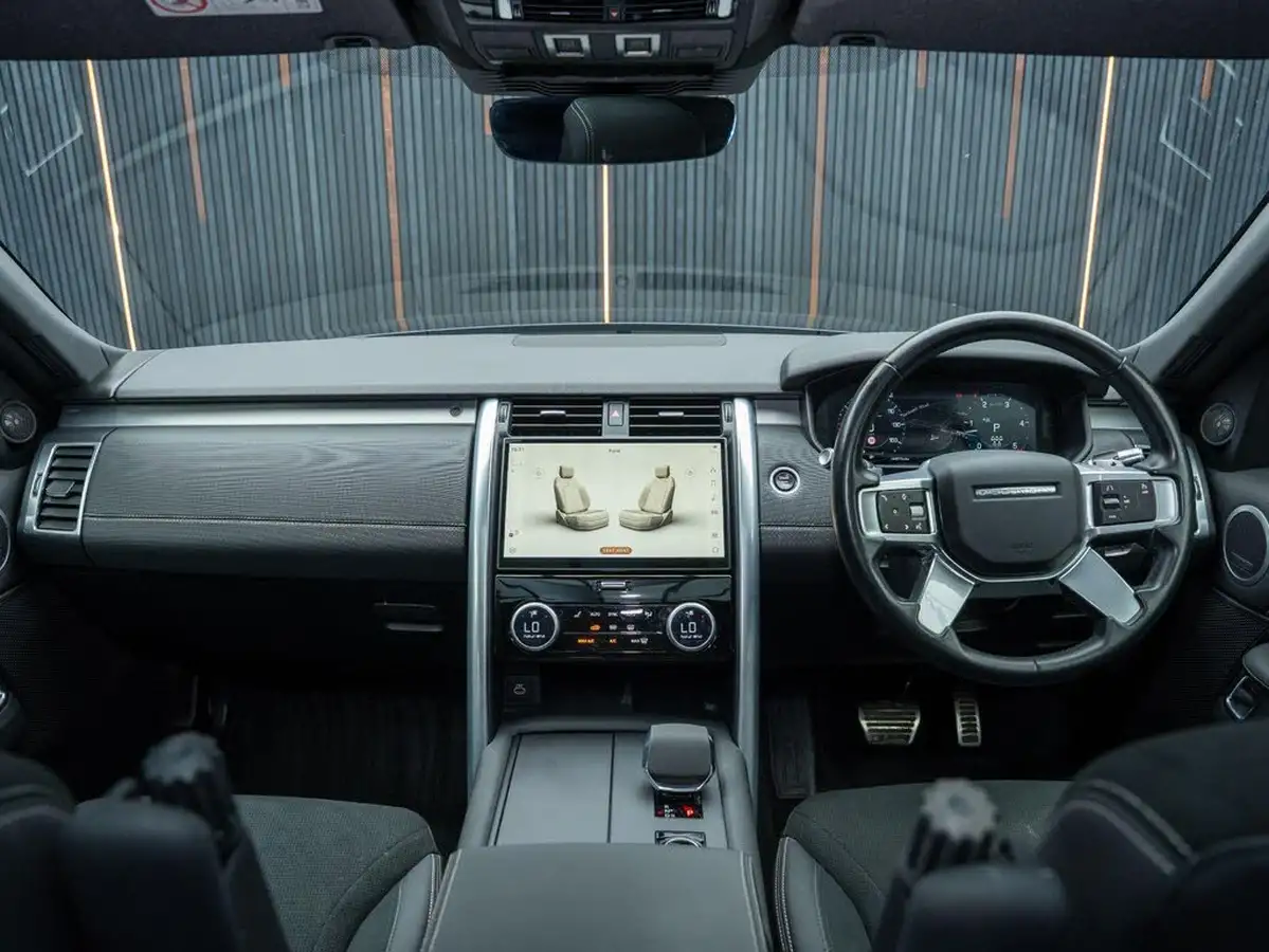 2021-land-rover-discovery-30-d250-r-dynamic-se-250ps-big-34
