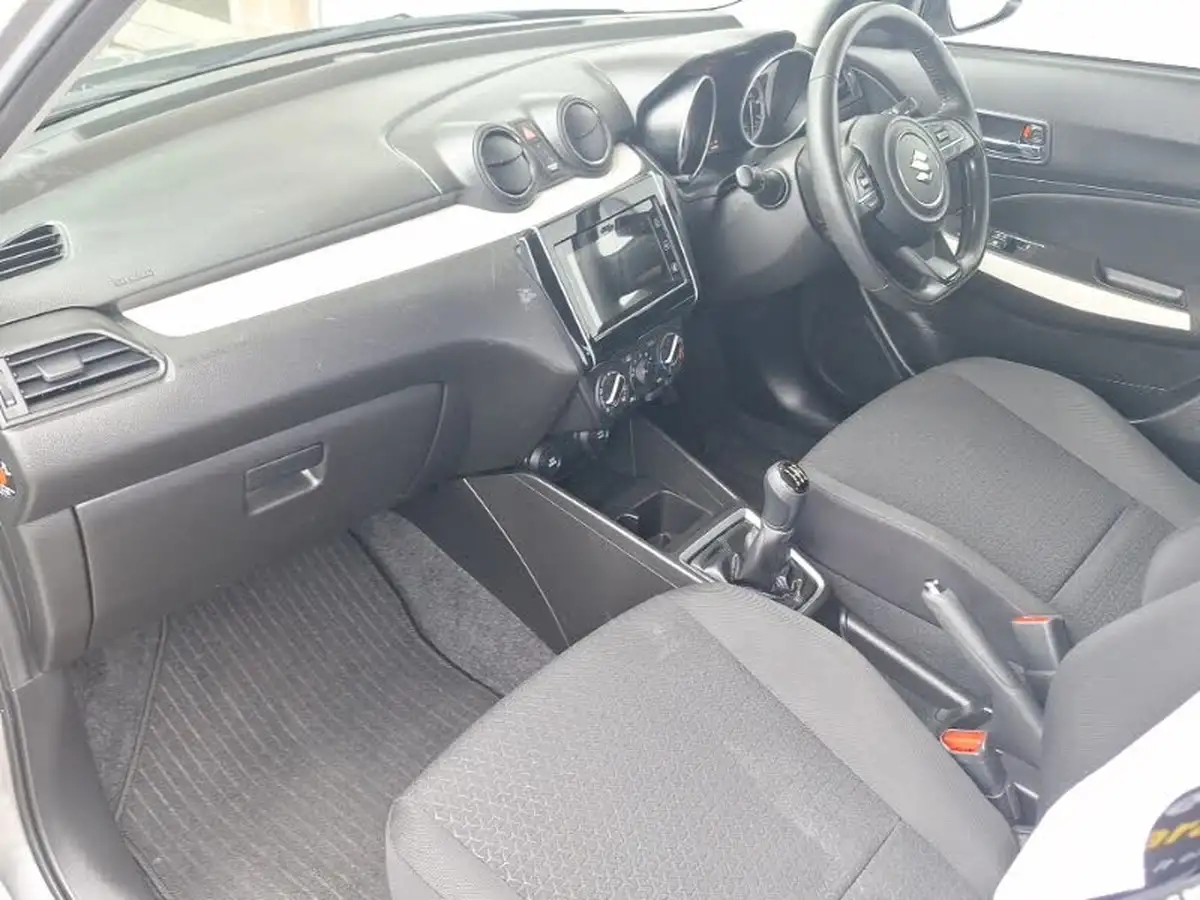 2022-suzuki-swift-12-dualjet-sz-t-big-4