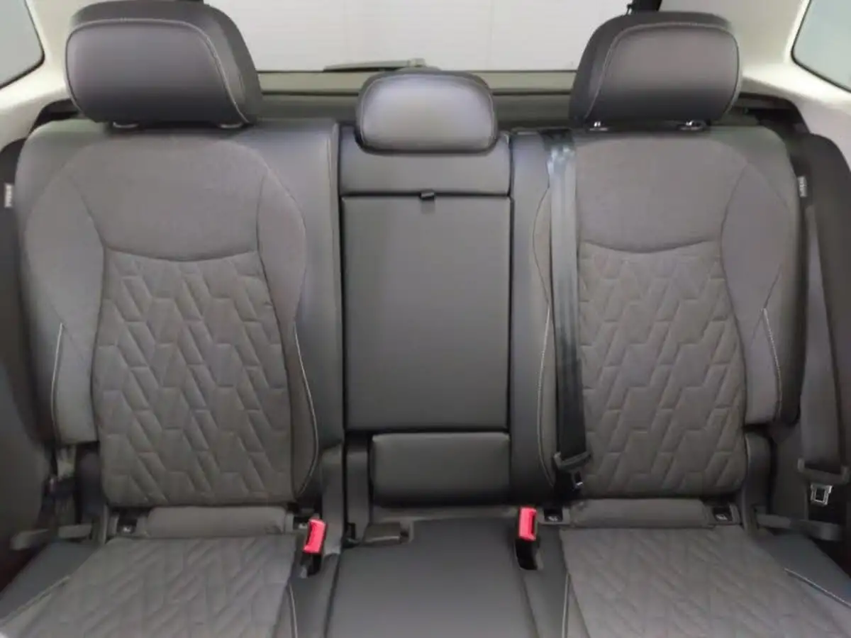 2024-volkswagen-tiguan-20tdi-match-big-17