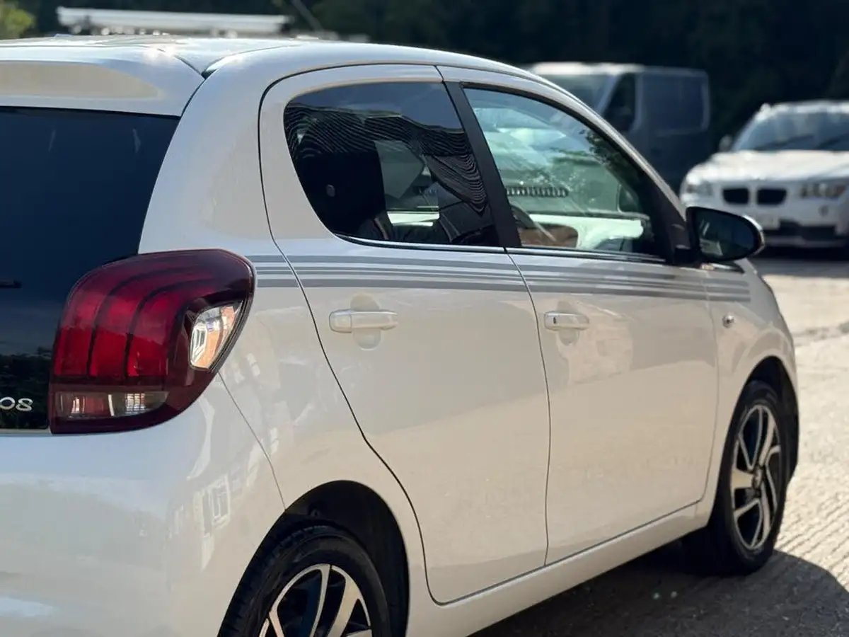2019-peugeot-108-10-collection-hatchback-big-28
