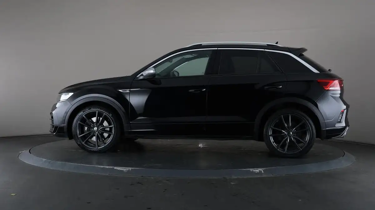 2021-volkswagen-t-roc-20-tsi-r-big-36