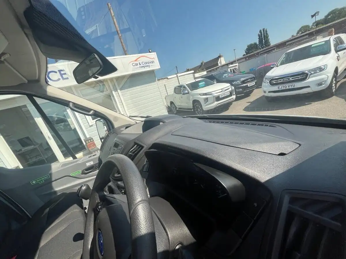 2017-ford-transit-22tdci-410-l3h2-155ps-14-big-45