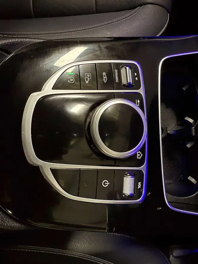 2017-mercedes-benz-e-class-20d-e220d-se-ss-saloon-4d-big-28
