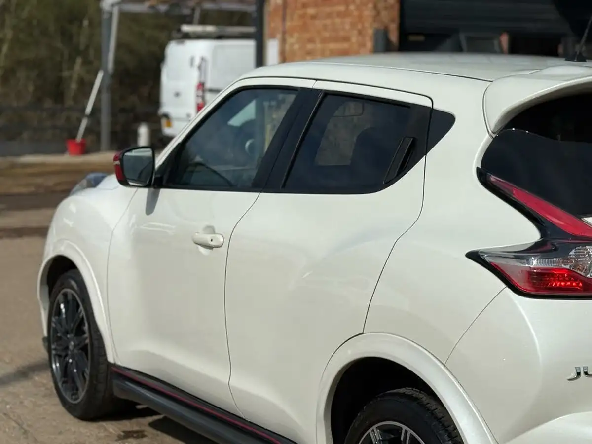 2015-nissan-juke-16-nismo-rs-218ps-big-25