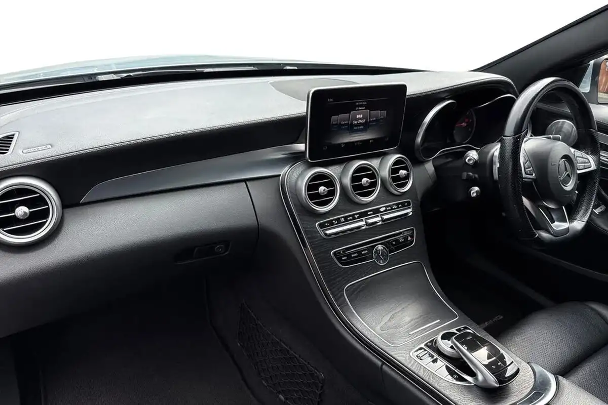 2017-mercedes-benz-c-class-21d-c250d-amg-line-premium-plusss-saloon-4d-9g-tronic-plus-big-14