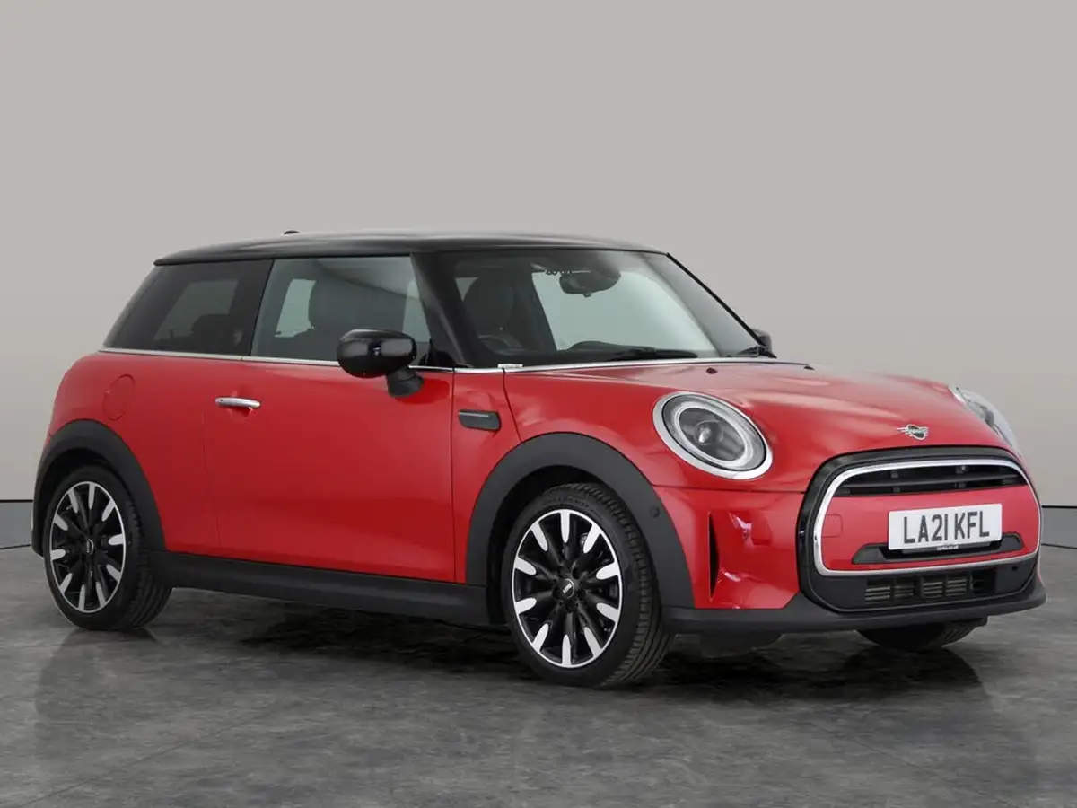 2021-mini-cooper-15-cooper-exclusive-hatchback-3d-big-4