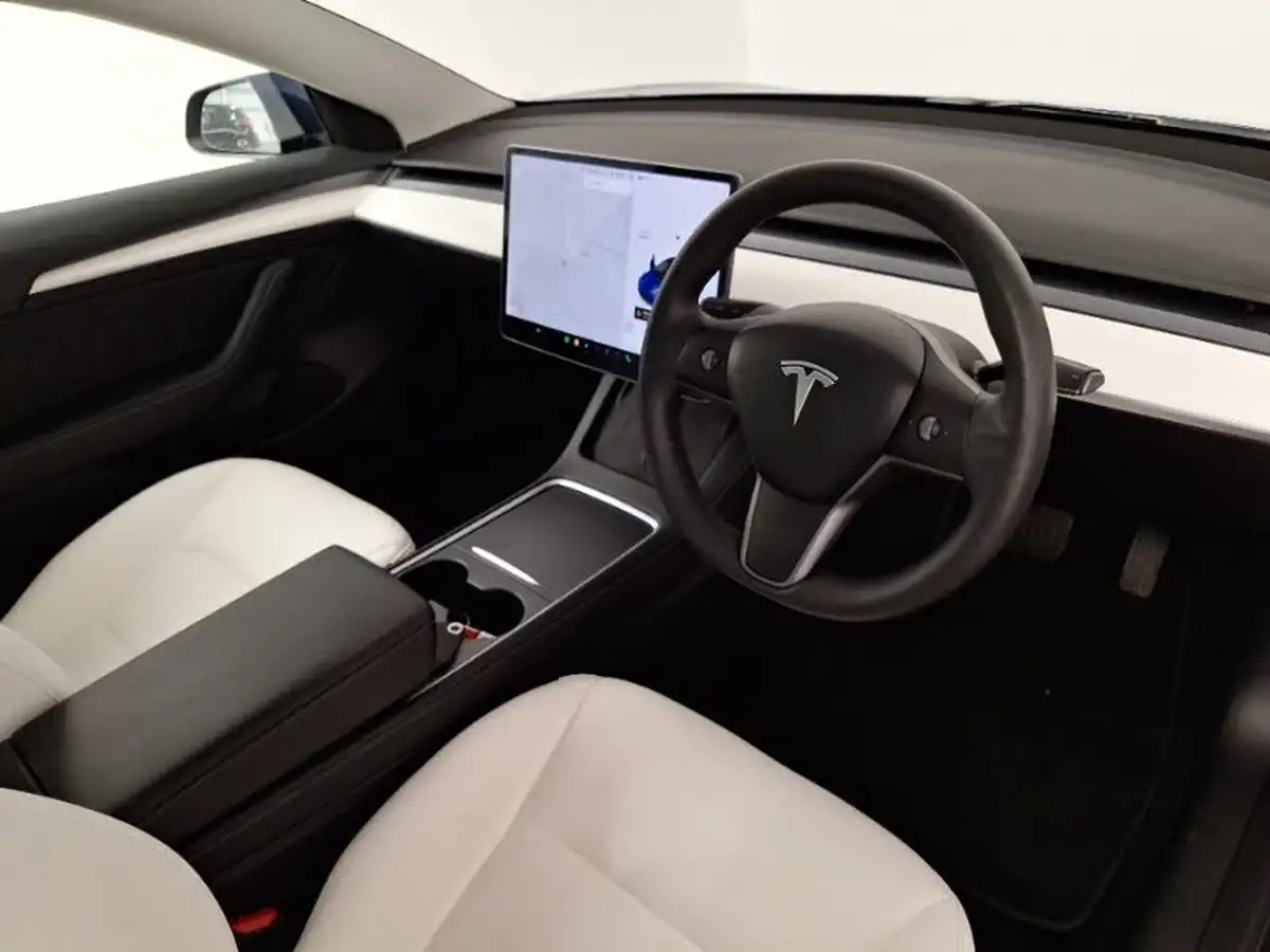 2021-tesla-model-3-e-long-range-4x4-big-10