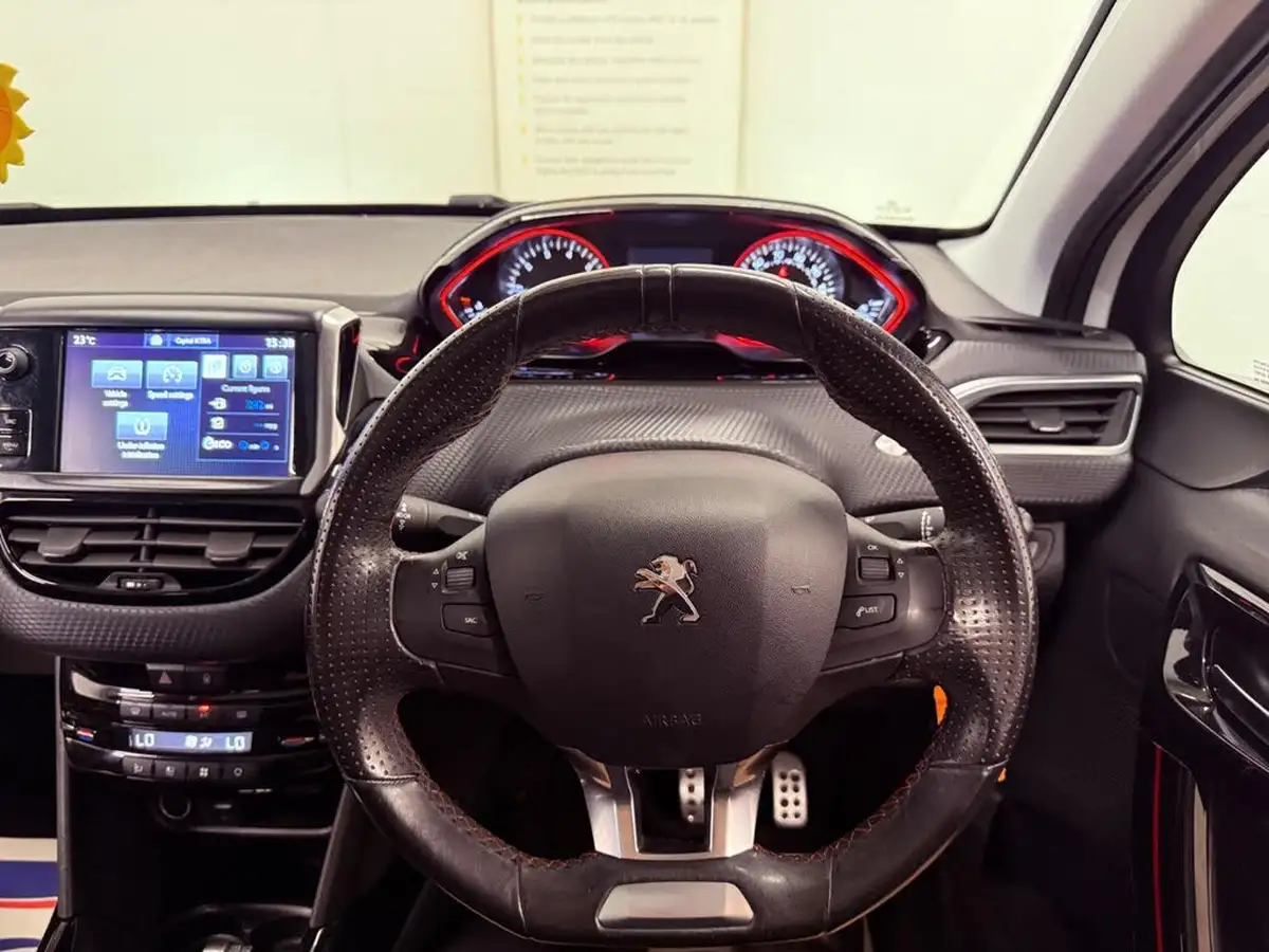 2017-peugeot-2008-suv-12-puretech-gt-line-110bhp-big-33