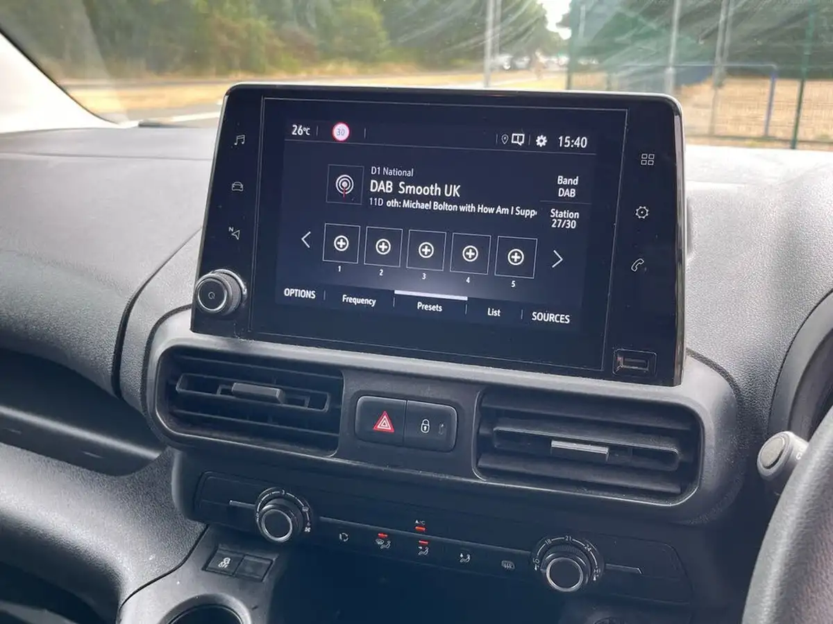 2019-vauxhall-combo-16cdti-le-nav-2300-l2h1-big-6