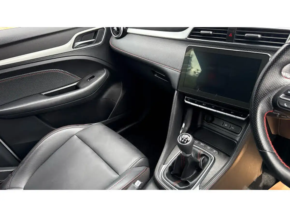2023-mg-zs-suv-15-vti-tech-exclusive-big-13
