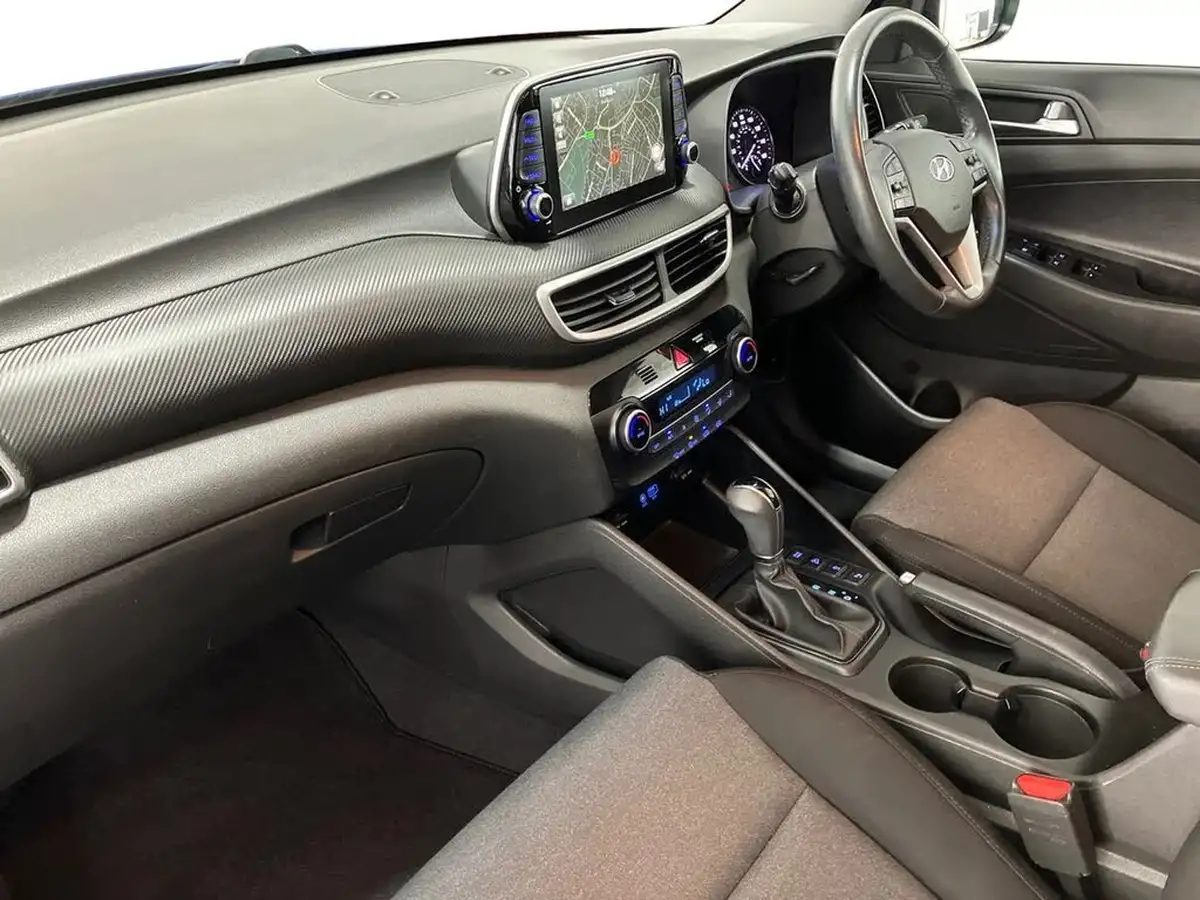 2019-hyundai-tucson-16-t-gdi-se-nav-dct-big-6