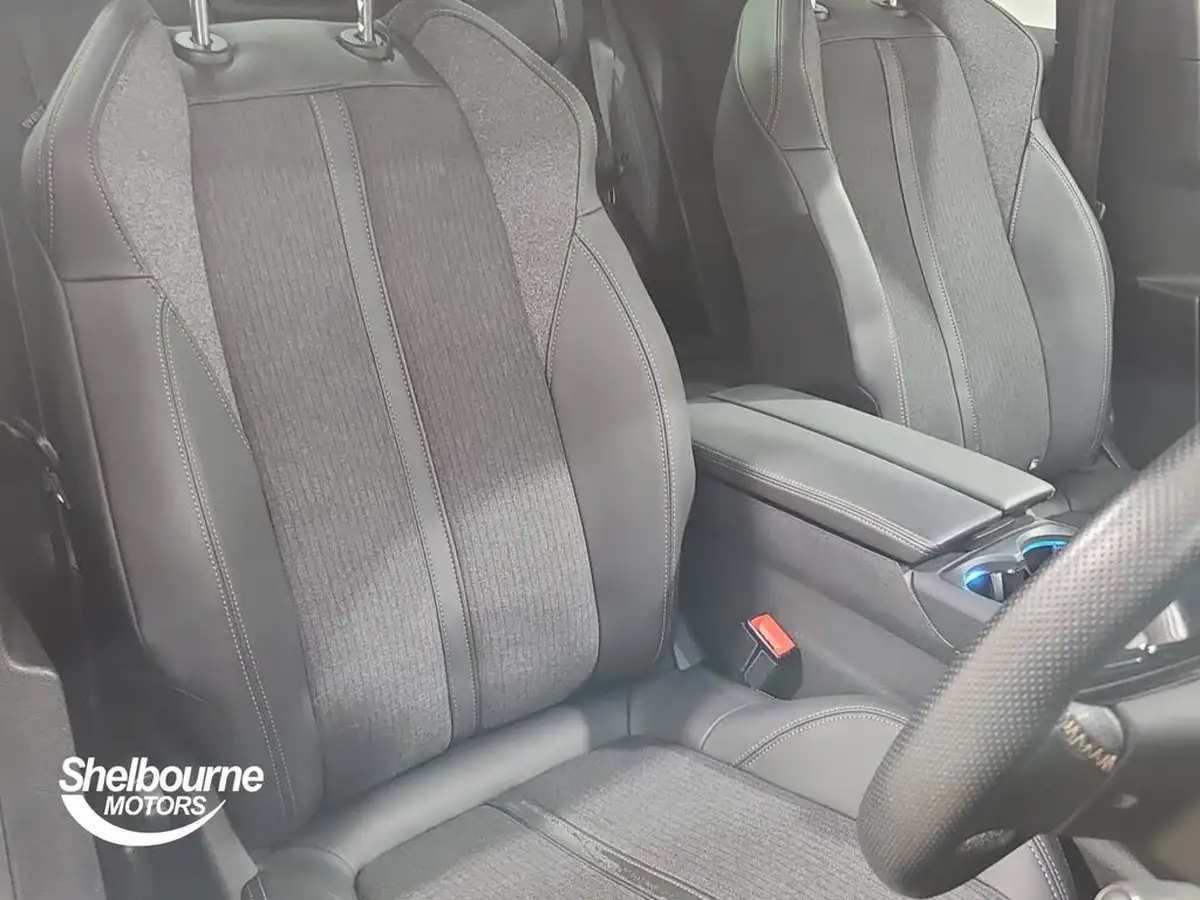 2020-peugeot-3008-suv-12-puretech-gt-line-premium-big-35