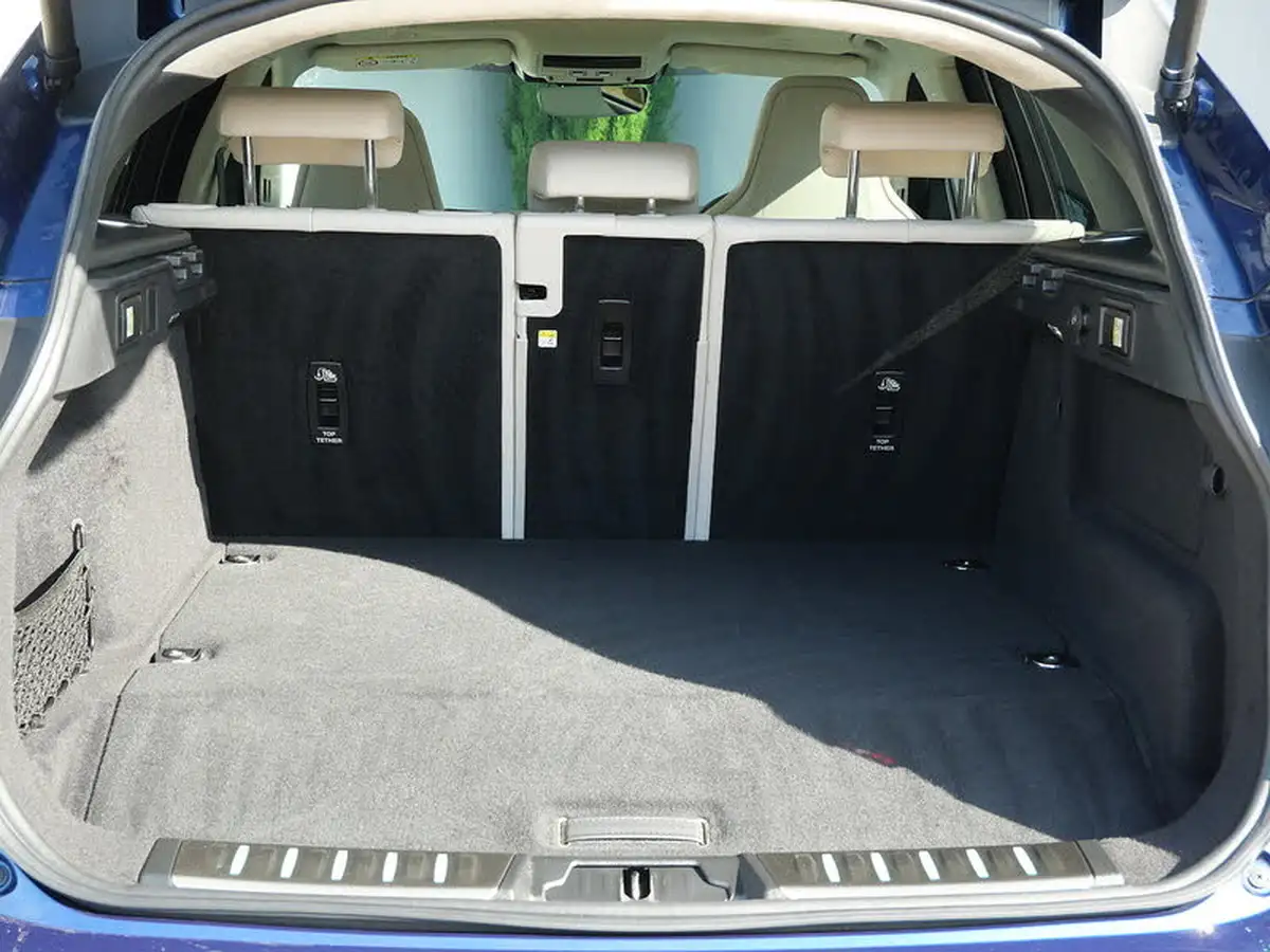 2022-jaguar-f-pace-20-p400e-r-dynamic-hse-big-34
