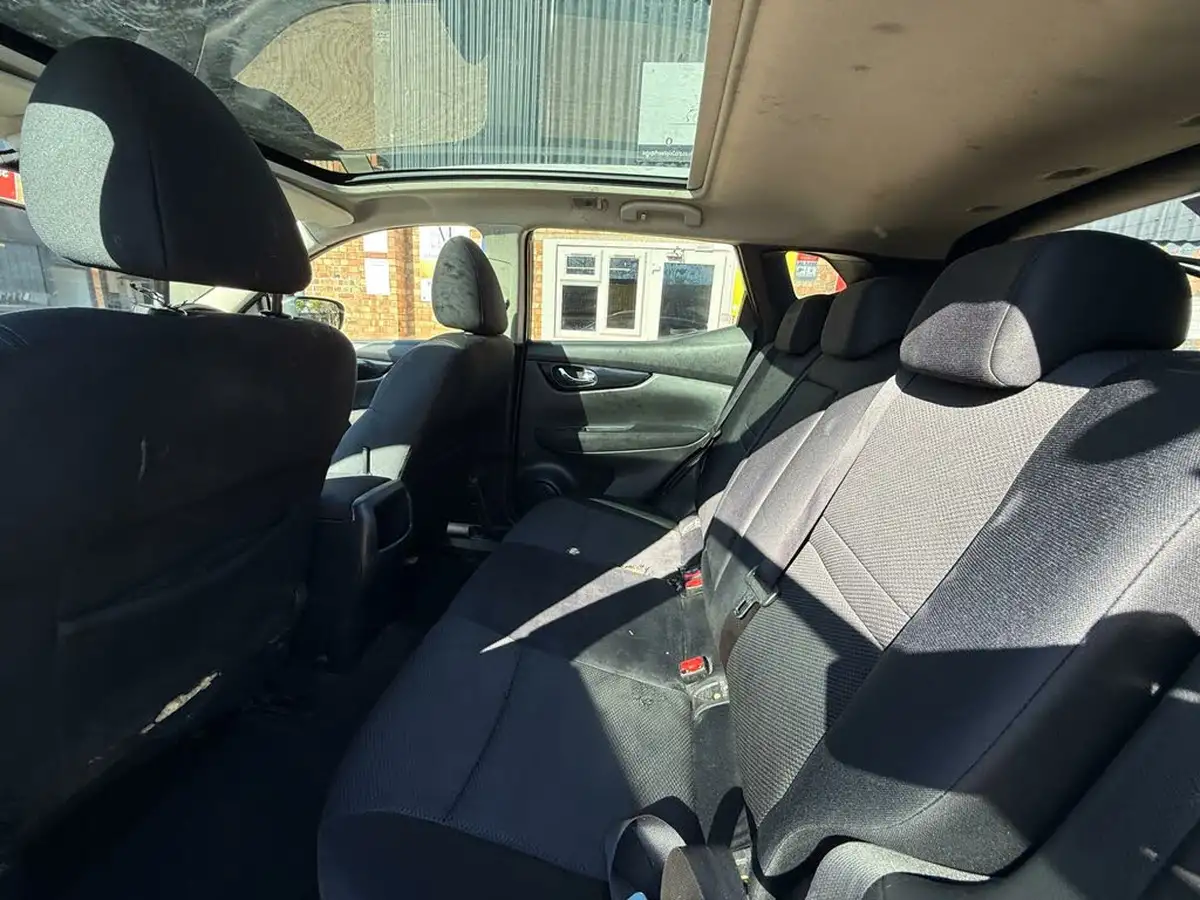 2015-nissan-qashqai-15dci-n-tec-big-13
