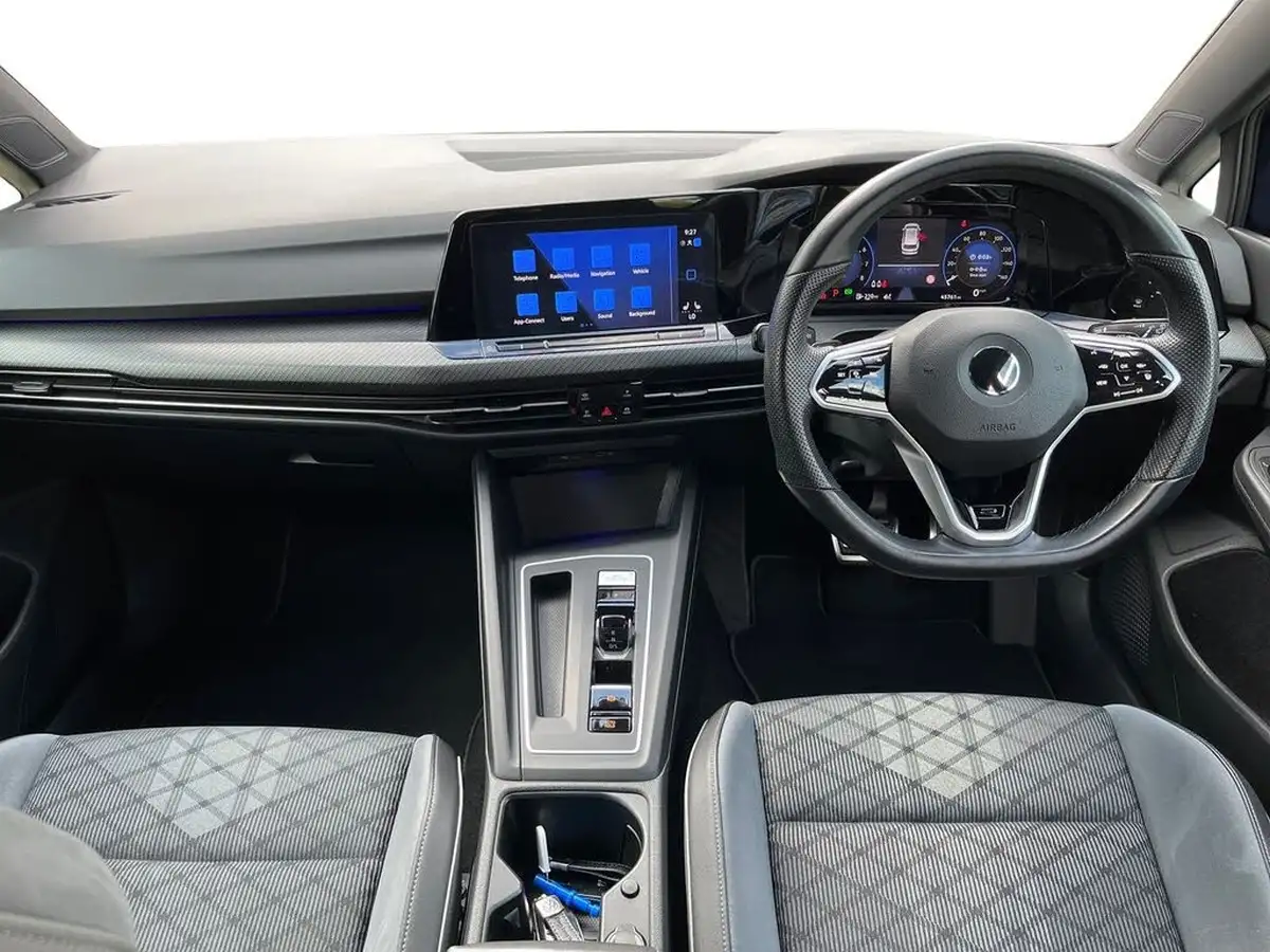 2021-volkswagen-golf-15-etsi-r-line-150ps-estate-big-6