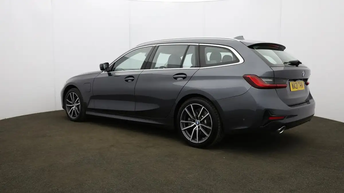 2021-bmw-3-series-20-330e-sport-pro-touring-5d-big-67