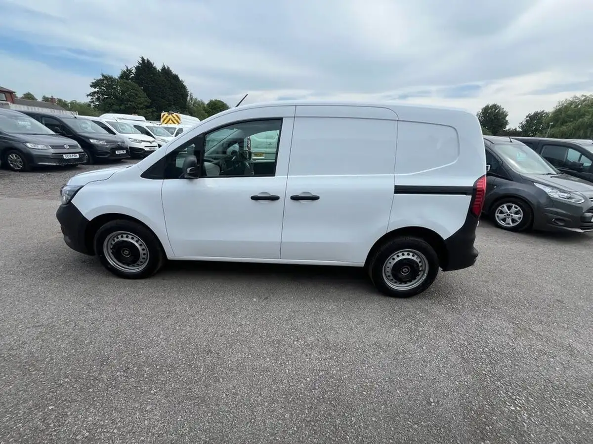 2023-renault-kangoo-15dci-ml19-95-start-big-3