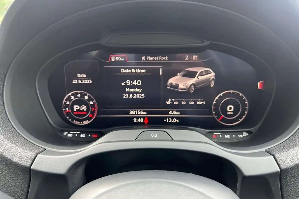 2019-audi-a3-15-35-tfsi-black-edition-sportback-5d-s-tronic-big-14