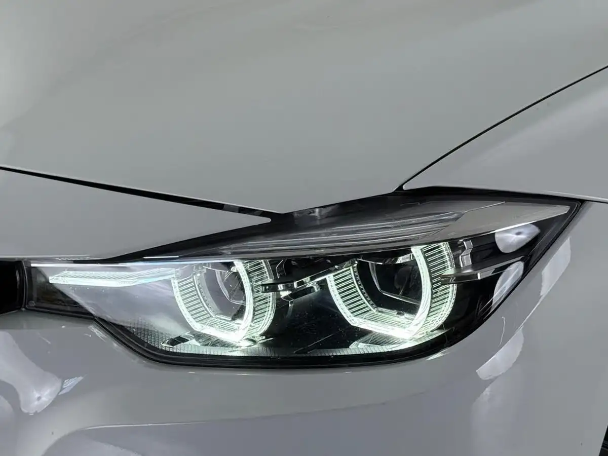 2018-bmw-3-series-20-320i-m-sport-shadow-edition-saloon-4d-auto-big-7