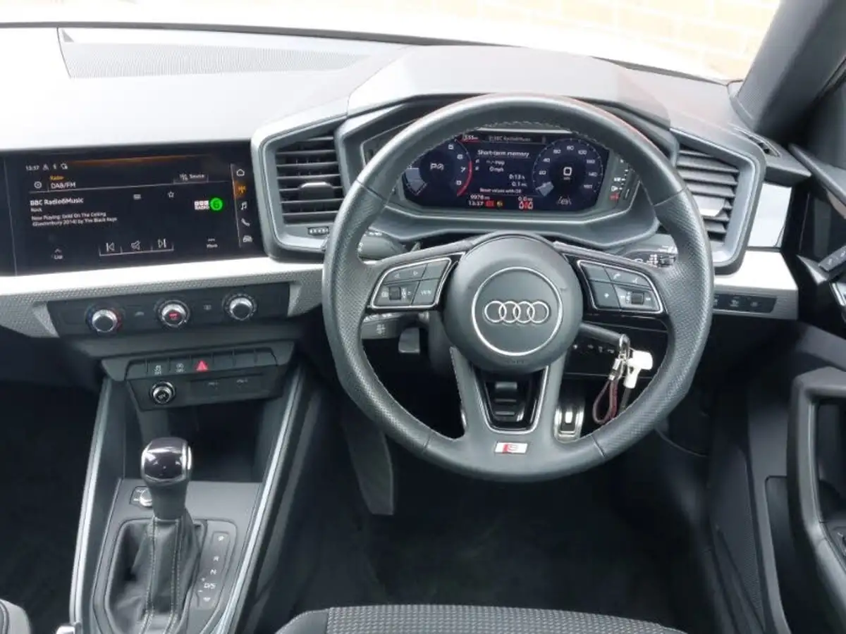 2023-audi-a1-10-25-tfsi-s-line-tronic-big-6