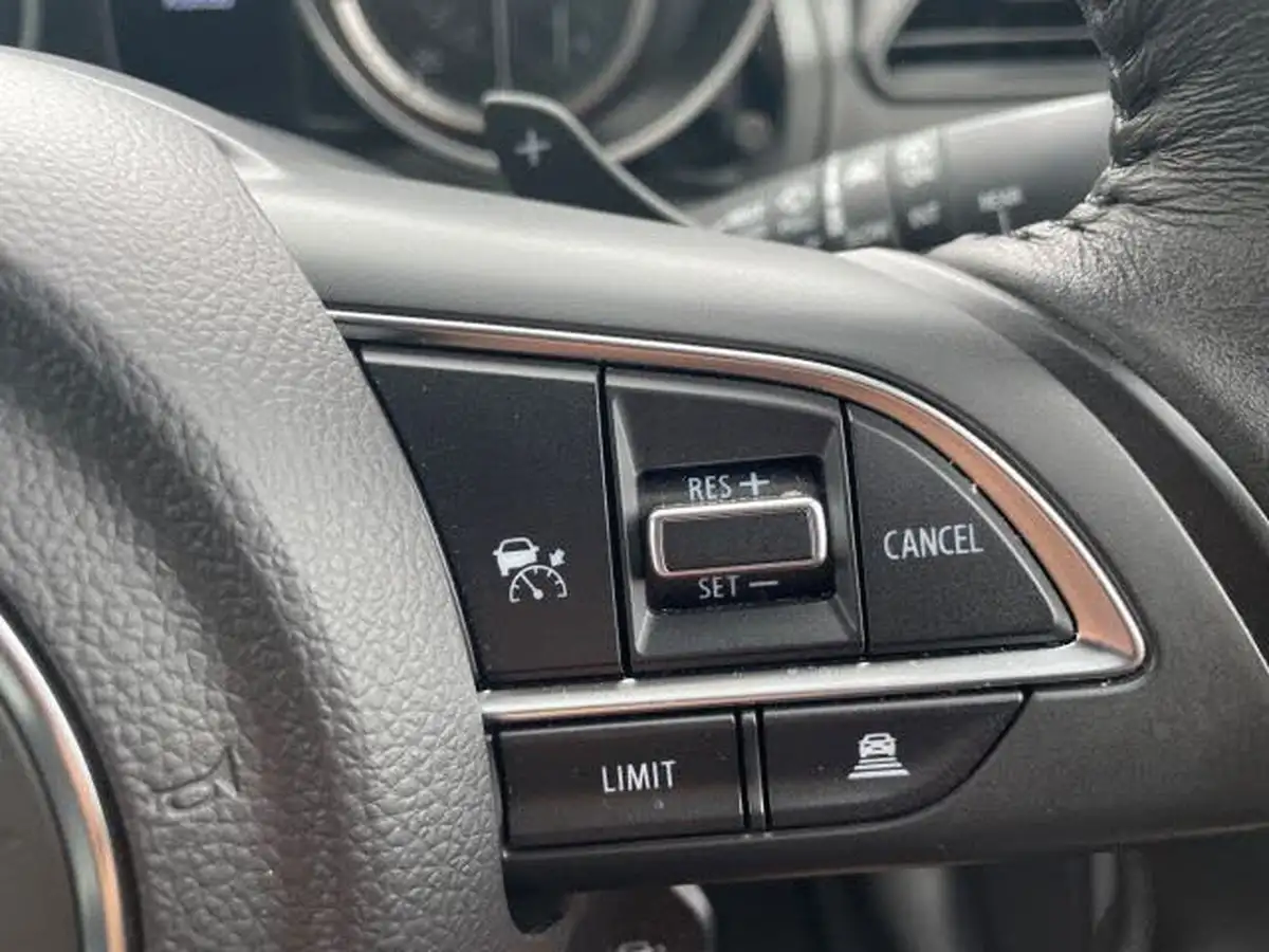 2023-suzuki-swift-12-dualjet-sz5-cvt-big-17