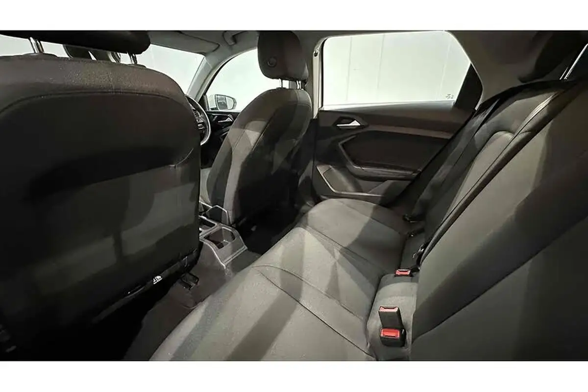 2022-audi-a1-10-25-tfsi-technik-big-22