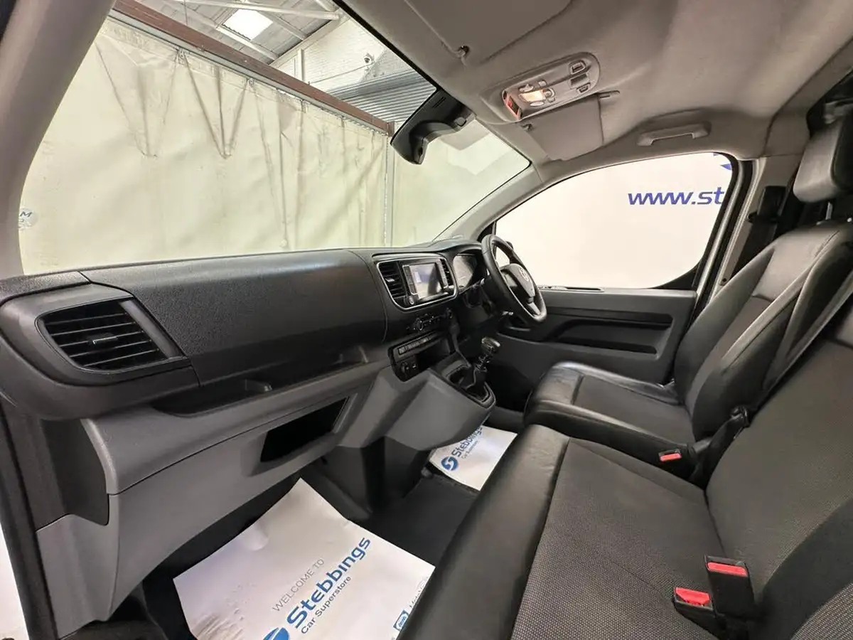 2021-vauxhall-vivaro-15td-2900-l2h1-dynamic-100pseu6dt-big-16