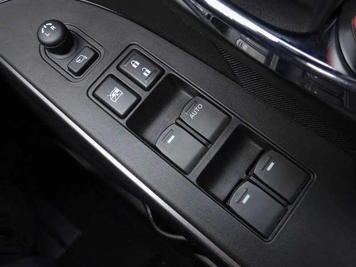 2023-suzuki-s-cross-14-boosterjet-motion-big-29