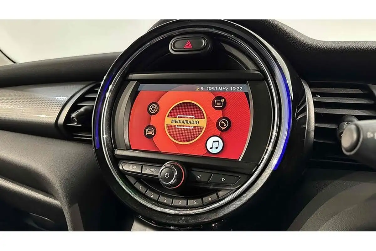 2019-mini-cooper-15-cooper-classic-hatchback-3d-big-39