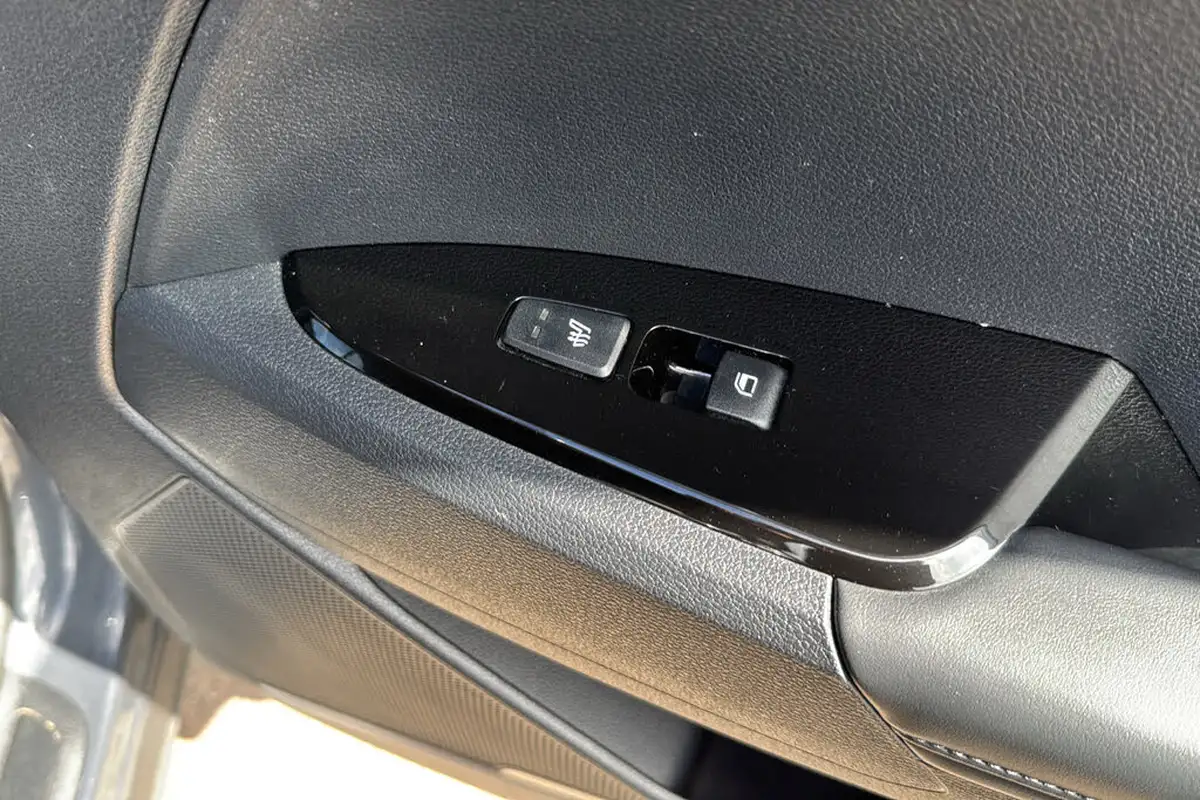 2022-kia-sportage-16-t-gdi-launch-edition-big-36