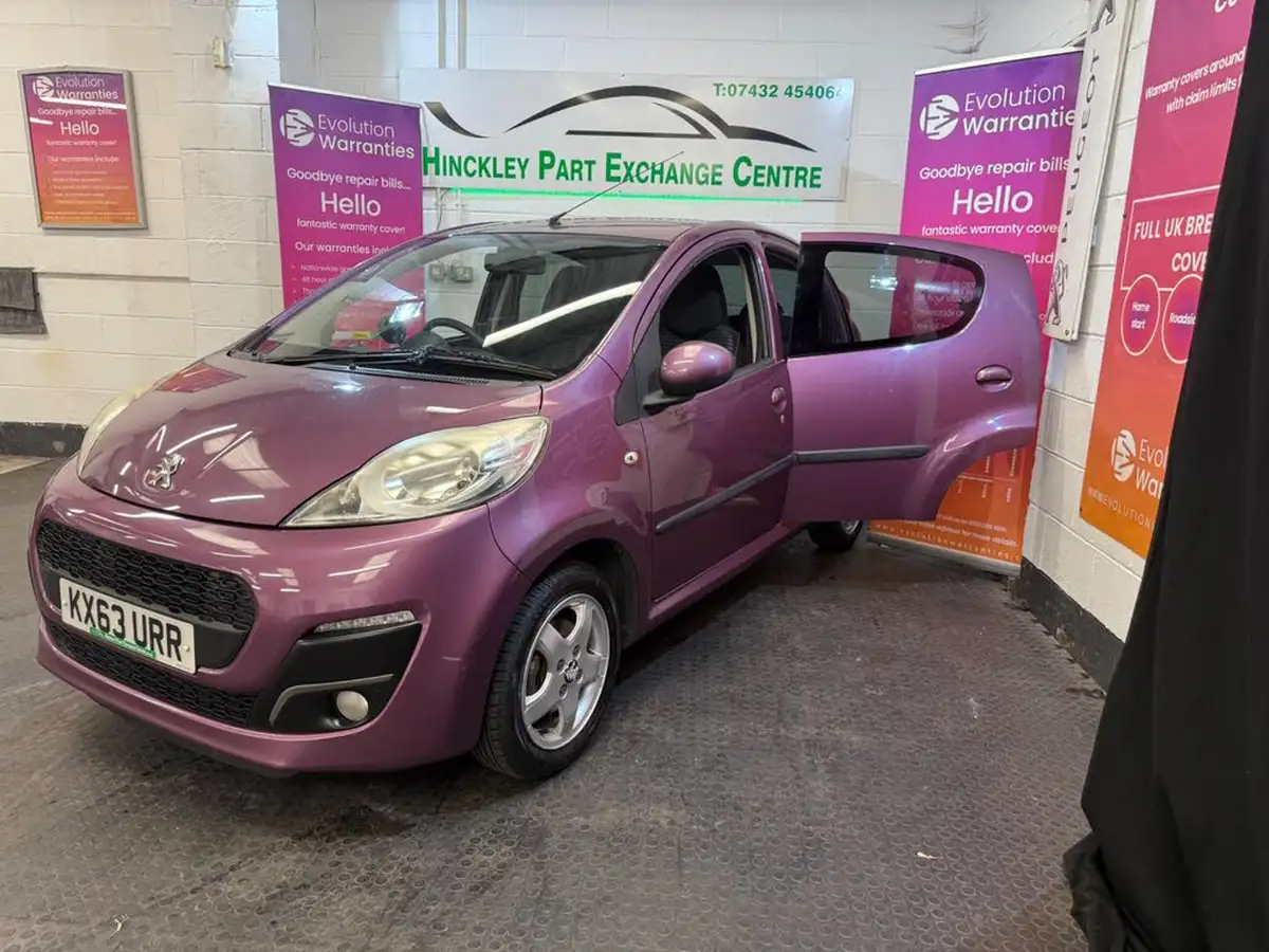 2013-peugeot-107-10-allure-5d-big-2