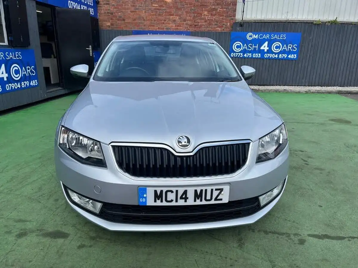 2014-skoda-octavia-16tdi-se-hatchback-dsg-big-3