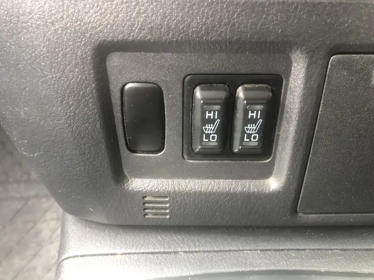2016-mitsubishi-shogun-32td-warrior-32-di-dc-187bhpeu6-4x4-swb-window-van-auto-big-27