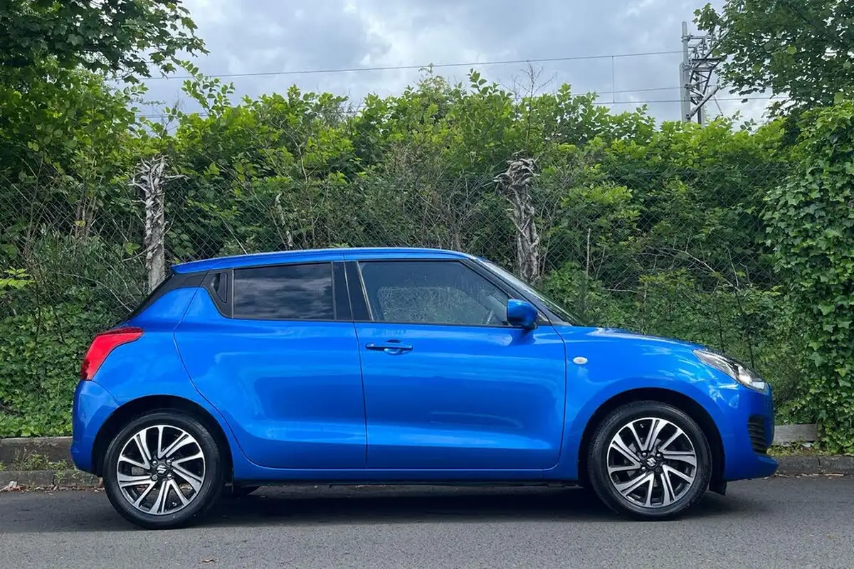 2023-suzuki-swift-12-dualjet-sz-l-big-10