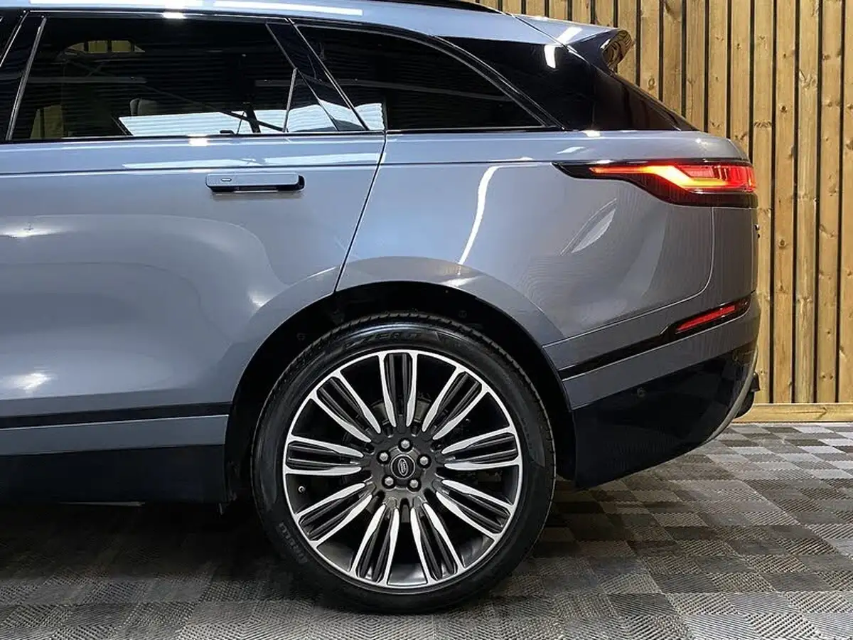 2018-land-rover-range-rover-velar-20-d240-r-dynamic-hse-big-79