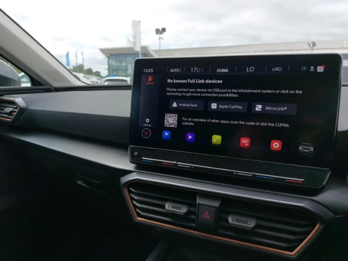 2024-cupra-leon-nf-15-etsi-v1-design-edition-hatchback-big-18