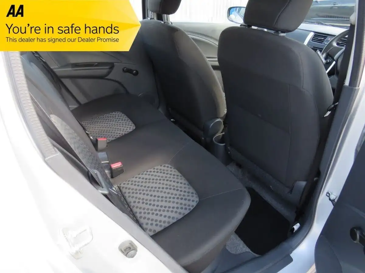 2019-suzuki-celerio-10-sz2-69ps-big-12